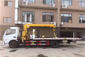 兴山附近汽车轮胎更换