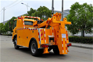 兴山高速路拖车费